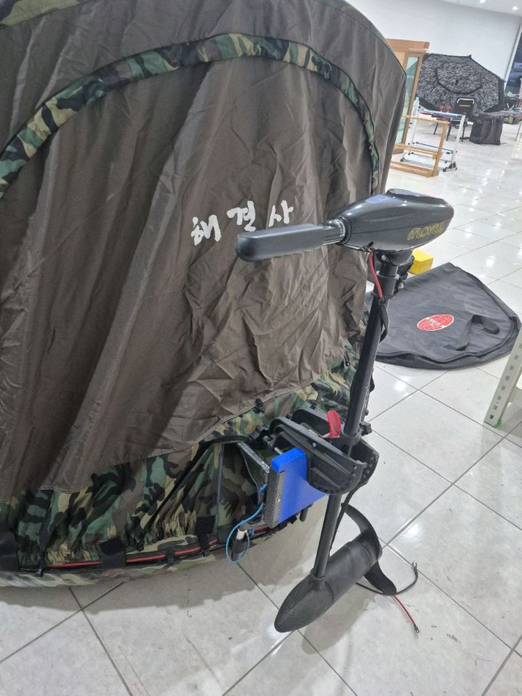 비바 수퍼탱크 310 풀세트 낚시보트 가이드모터장착 1회사용 상태 굿 넉넉한 공간과 안정감 이미지