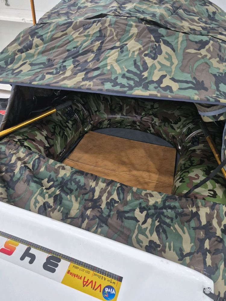 비바 수퍼탱크 310 풀세트 낚시보트 가이드모터장착 1회사용 상태 굿 넉넉한 공간과 안정감 이미지