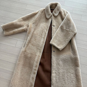 칼라거펠트 양면 롱무스탕 이미지