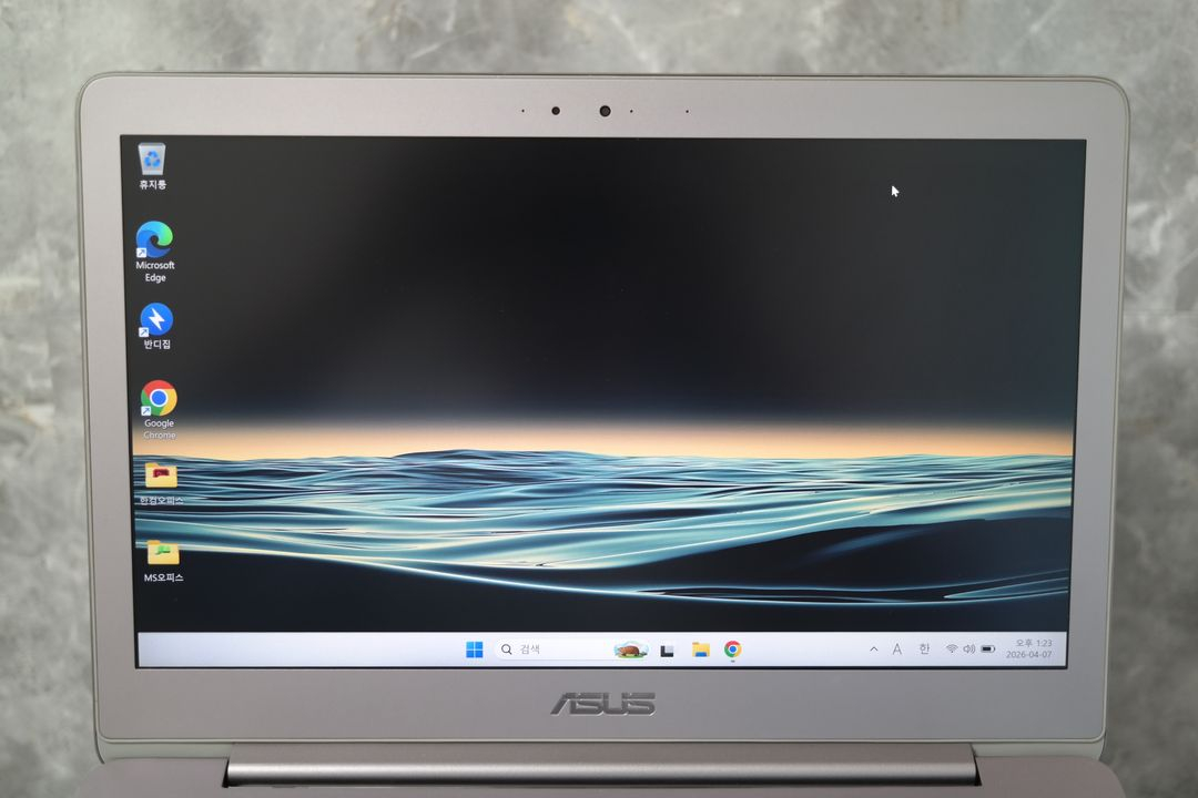ASUS i7 3.2k 고해상도 경량 노트북 이미지