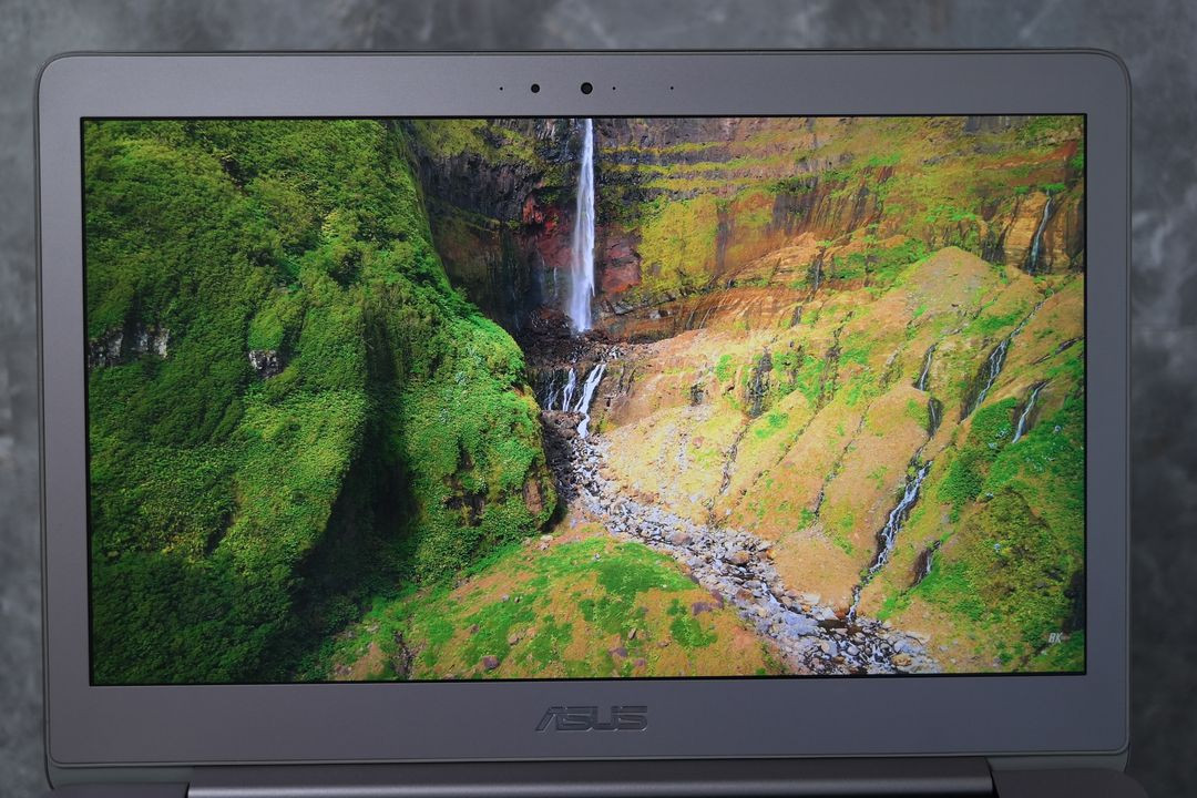 ASUS i7 3.2k 고해상도 경량 노트북 이미지