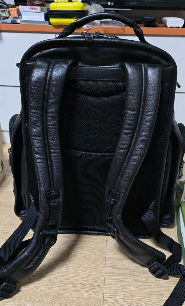 투미(TUMI) 알파 T-PASS 가죽 백팩 96578DOP 이미지