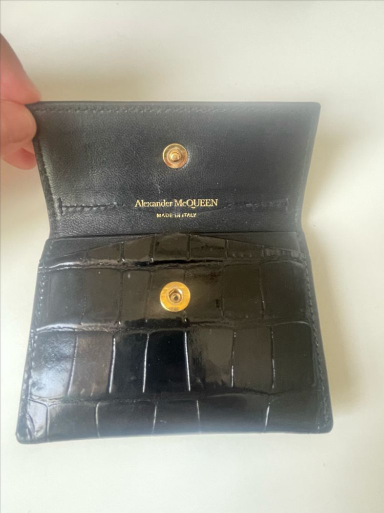 스컬 로고 카드지갑 이미지