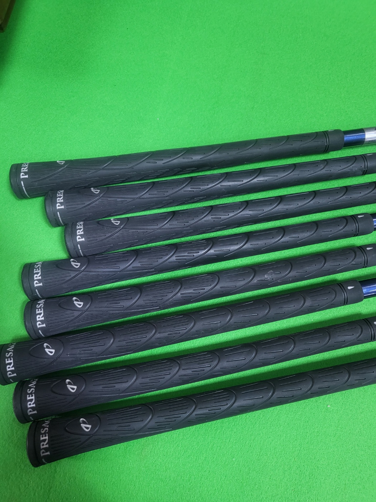 미즈노 여성용 아이언 세트 MIZUNO PRESAGE Navigater 이미지