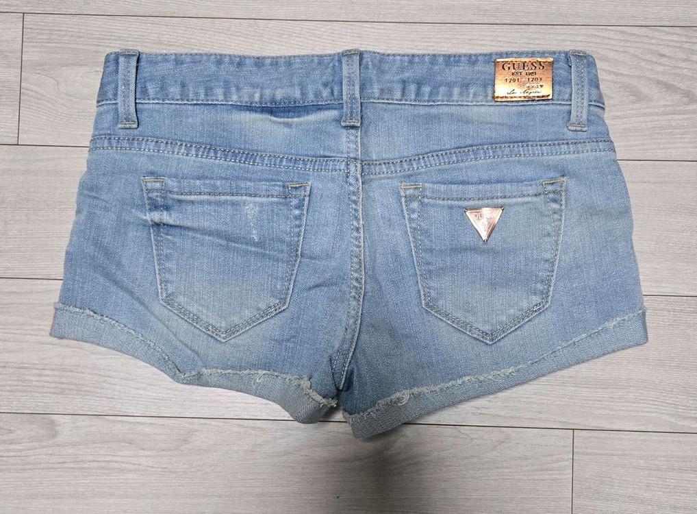게스 데님 숏팬츠 이미지