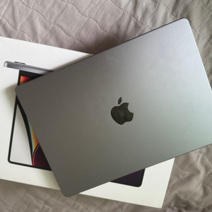 맥북프로 m1 pro 10코어 이미지