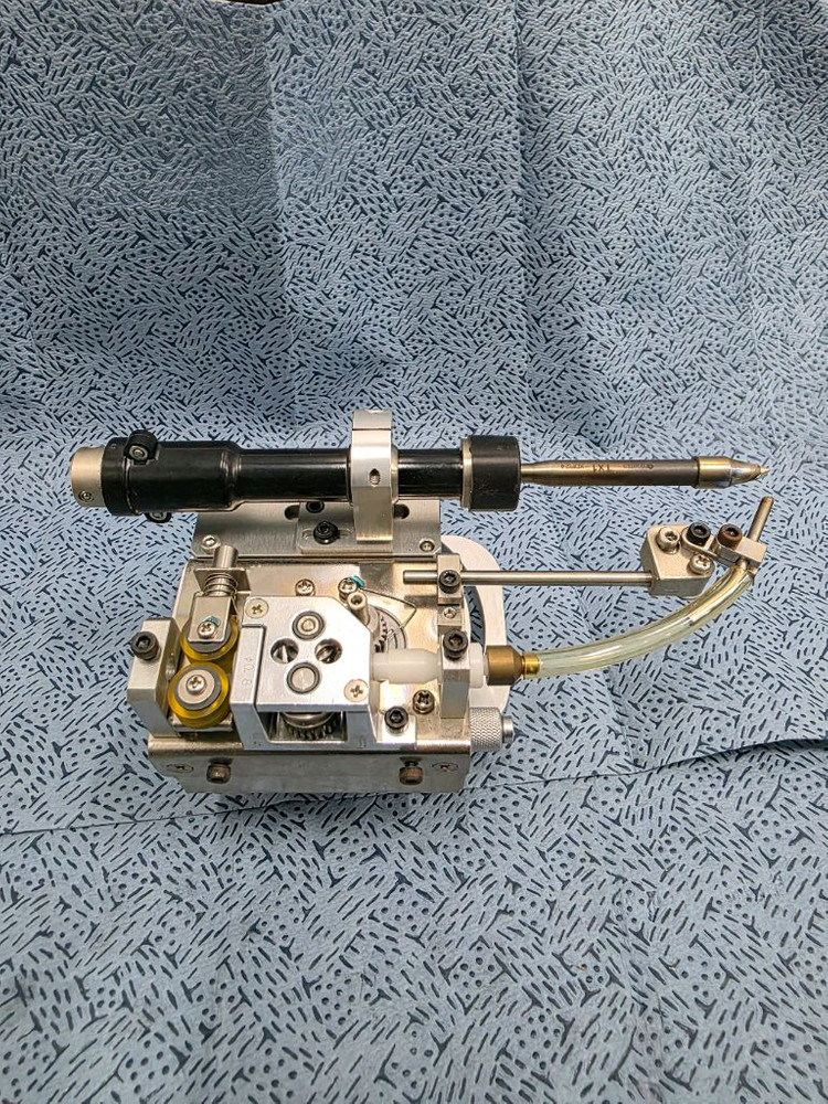 HAKKO 로봇 인두기 FU-601 /FU-500 이미지