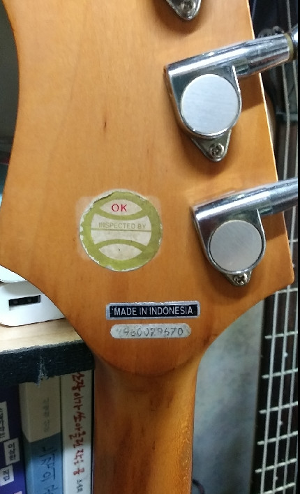 베이스기타 이미지