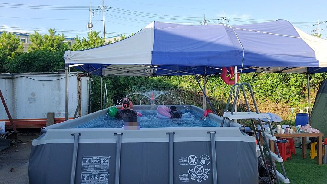 인텍스 XTR 26356KR 5.94M 풀셋 + 인조 잔디바닥 + 에어바운스 팜 이미지