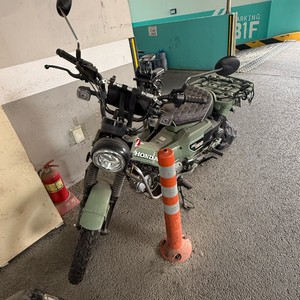 헌터커브(CT 125) 25년식 300키로대. 거의 새것! 이미지