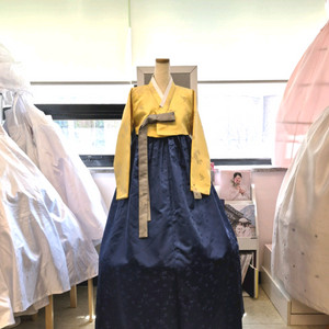 양단 여성 한복 66~77 이미지