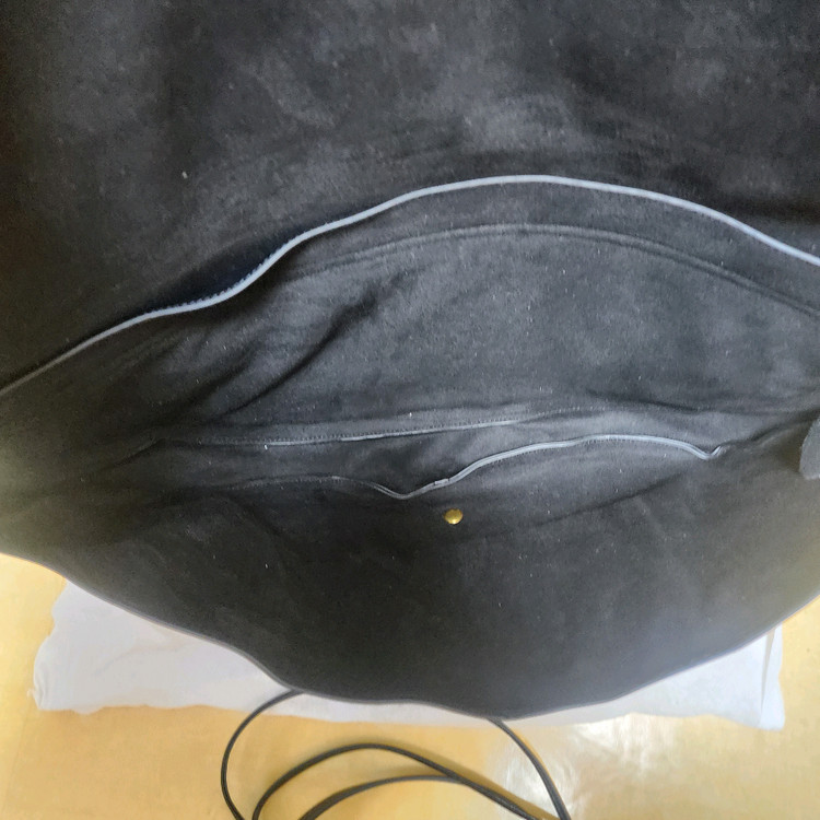 셀린느 하프문 신상 가격내림 이미지