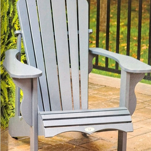 클래식 야외용 애디론댁 의자입니다. 이미지