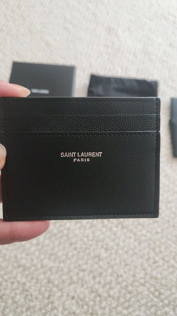 생로랑 그랑 드 뿌드르 엠보스드 레더 파리 카드 케이스 블랙 이미지