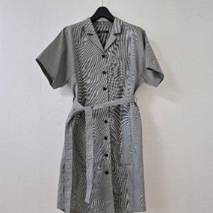 빈폴 카라 벨티드 원피스 이미지