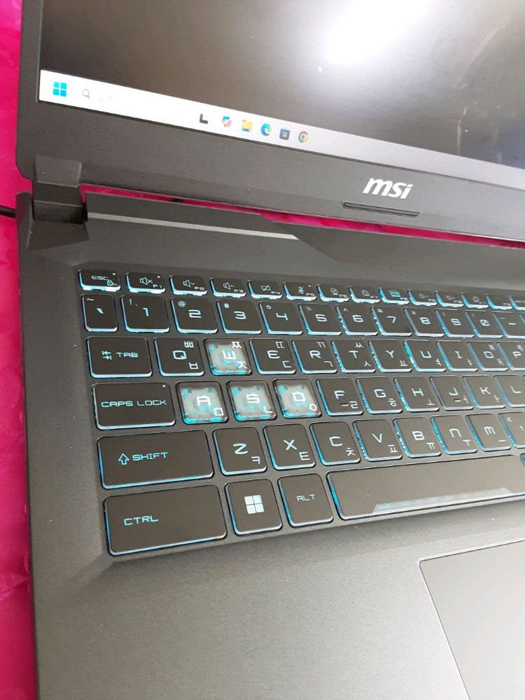 게이밍노트북 MSI 사이보그 15 A12VF RTX4060 12세대 144Hz 이미지