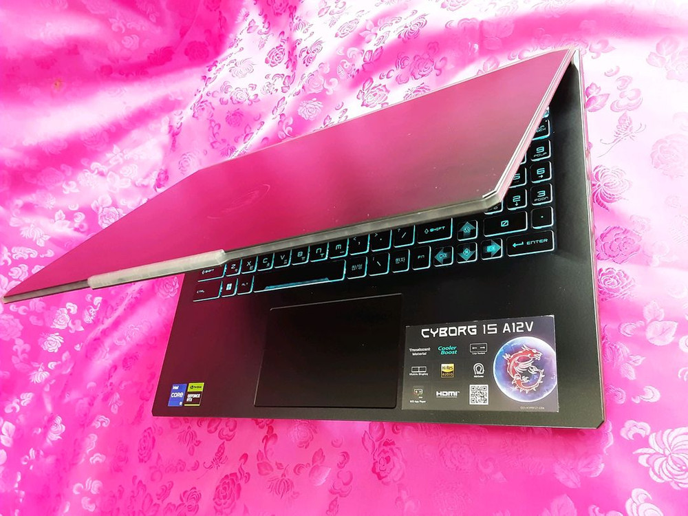게이밍노트북 MSI 사이보그 15 A12VF RTX4060 12세대 144Hz 이미지