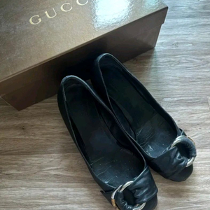 정품 구찌 홀터넥 플랫슈즈 235사이즈 이미지