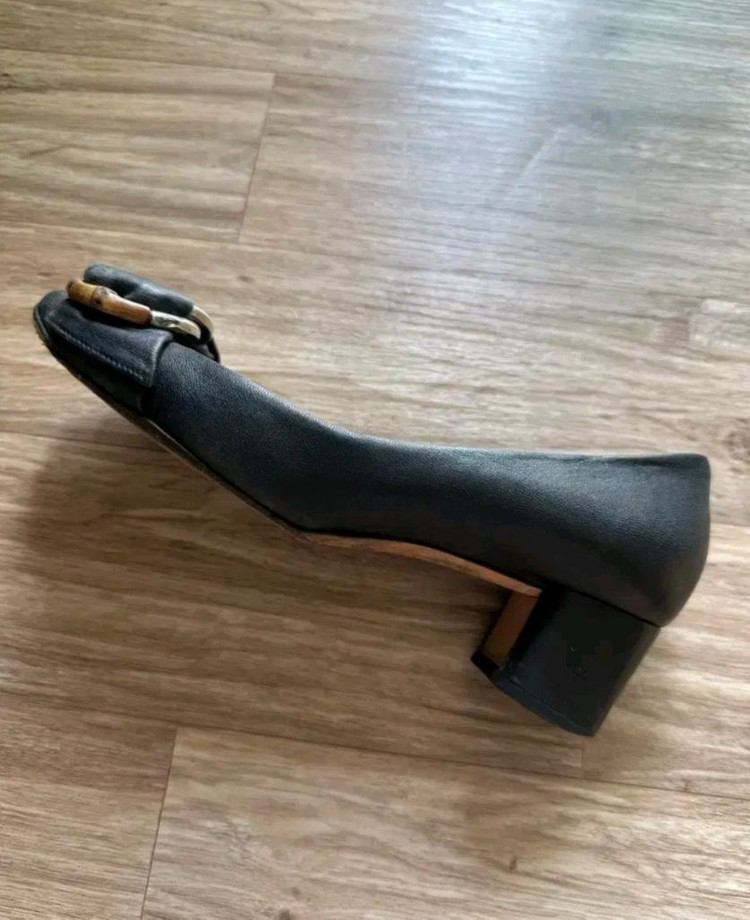 정품 구찌 홀터넥 플랫슈즈 235사이즈 이미지