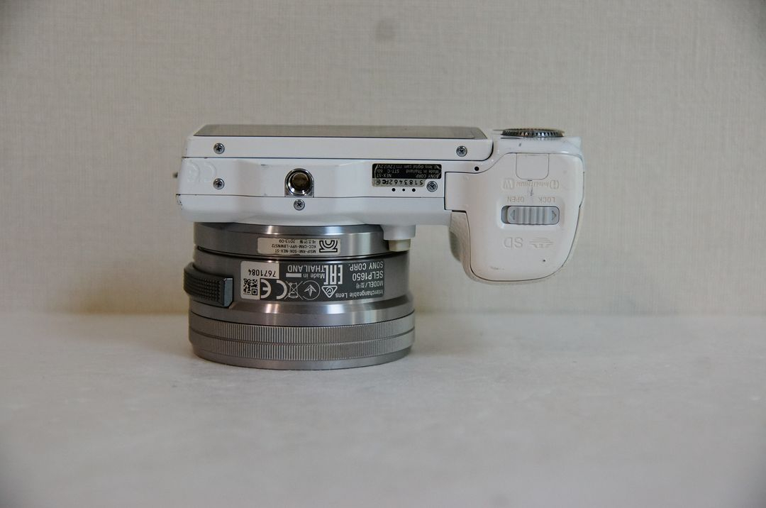 [소니] NEX-5T 화이트 미러리스카메라팝니다. 이미지