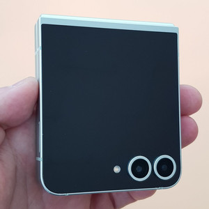 갤럭시 제트플립6세대 256G 그린(내용참고 F741) 판매합니다 이미지