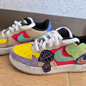 나이키 주니어 신발.235mm&230mm사이즈(택포) 이미지