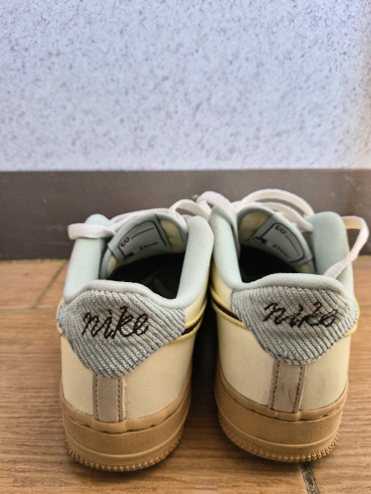 나이키 주니어 신발.235mm&230mm사이즈(택포) 이미지