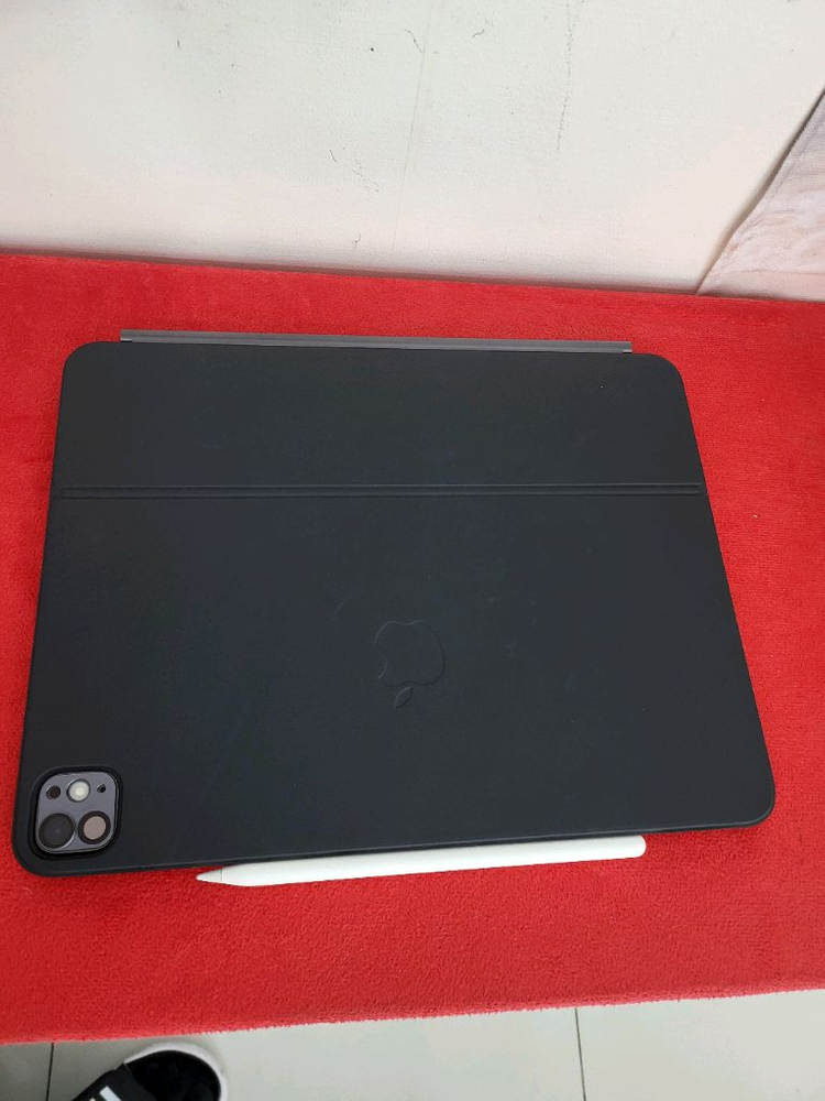 아이패드프로 13인치 1TB wifi 매직키보드 + 정품 펜 이미지