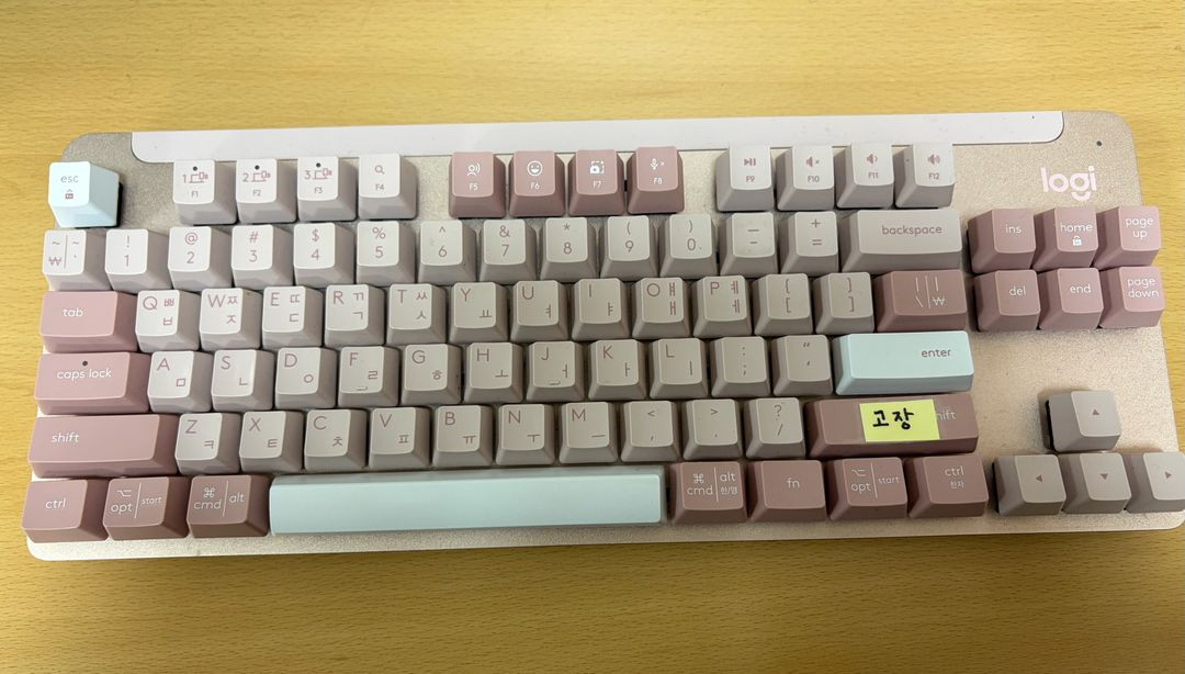 로지텍 K855 텐키리스 키보드+로지텍 페블 마우스 이미지