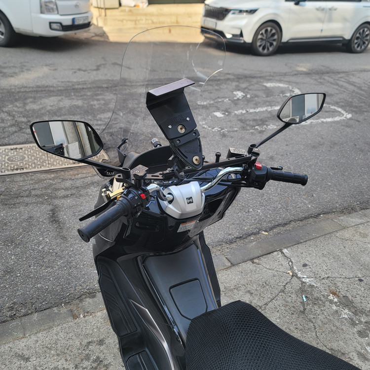 10_25년식 uhr125 배달셋팅 2.7만km 판매합니다 이미지