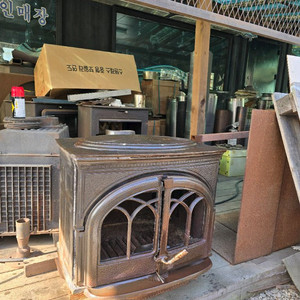 빈티지 주물 벽난로 이미지