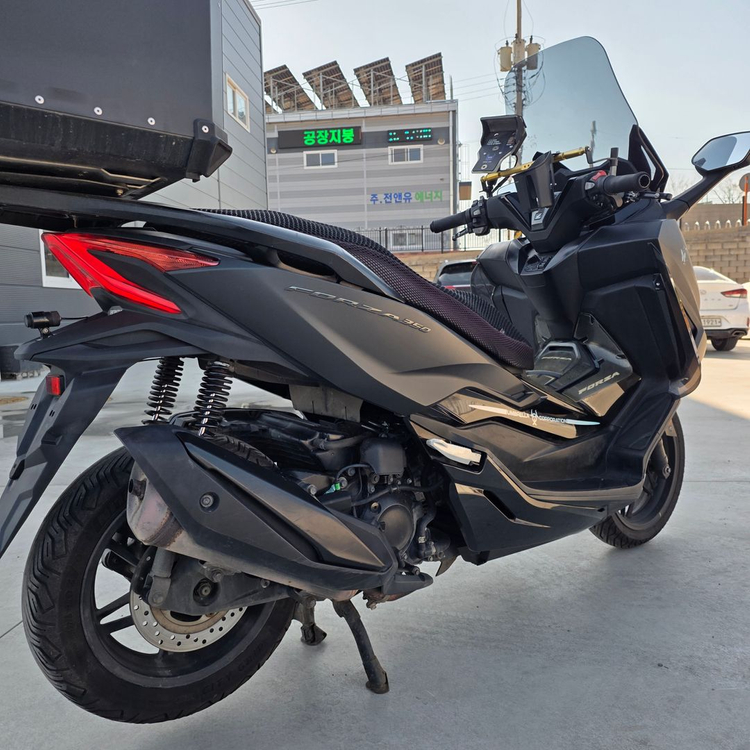 혼다 포르자350 23년 4만 배달세팅완 바이크 판매합니다. 이미지