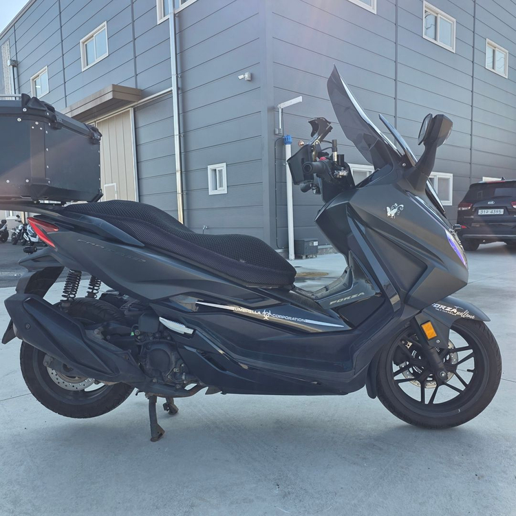 혼다 포르자350 23년 4만 배달세팅완 바이크 판매합니다. 이미지