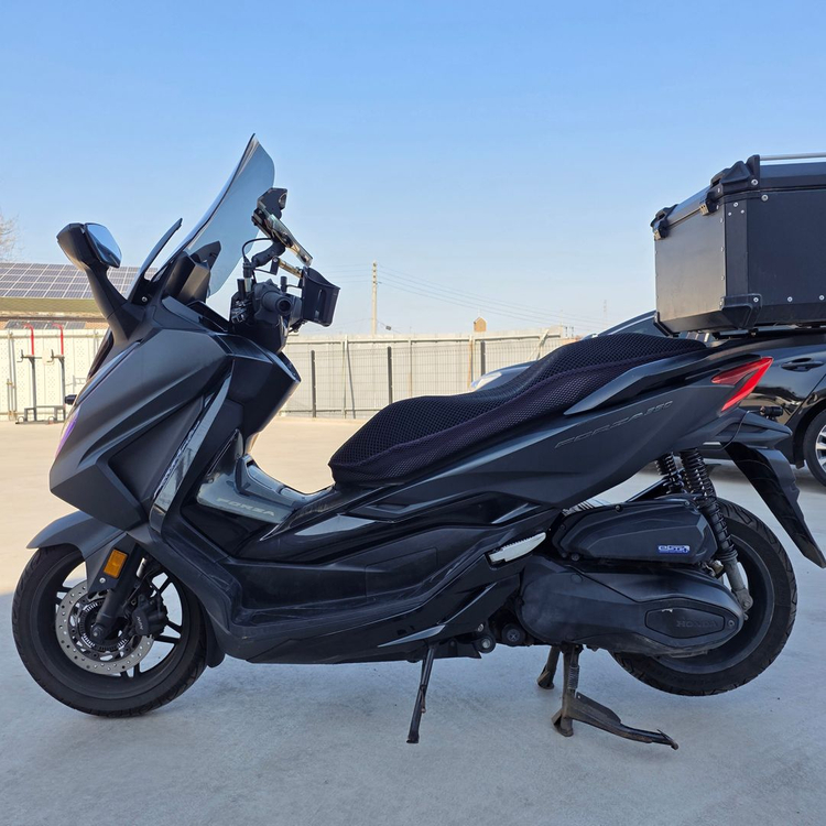 혼다 포르자350 23년 4만 배달세팅완 바이크 판매합니다. 이미지