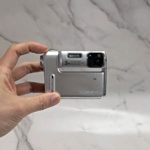 레드벨벳 슬기 디카! 소니 CyberShot 디지털 카메라 실버 이미지