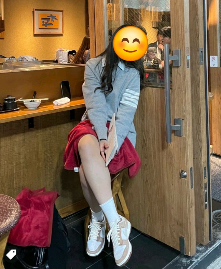 톰브라운 맨투맨 엔지니어드스웻셔츠명품가디건니트패딩자켓구찌루이비통프라다디올셀린느에르메스로로피아나몽클레어스톤아일랜드 이미지