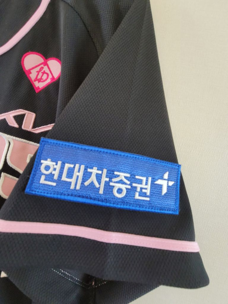 <새상품>기아타이거즈 블랙핑크유니폼 100사이즈 김도영 이미지