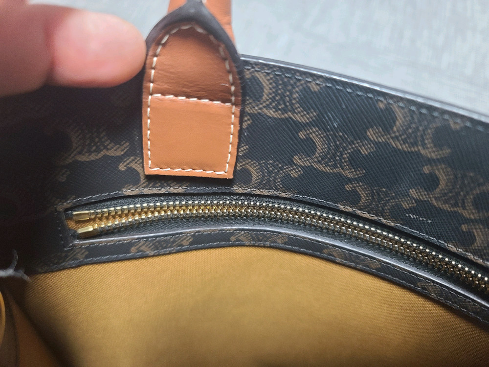 셀린느 트리오페 카바스 토트백 스몰 이미지