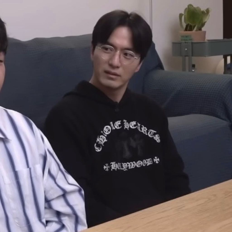 [XL] 크롬하츠 세메터리 크로스 레더 패치 캐시미어 후드 니트 블랙 이미지