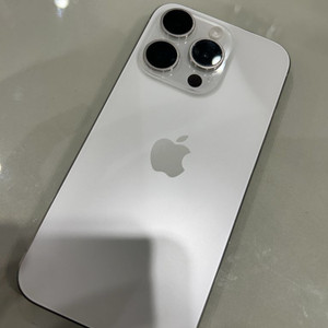 아이폰 15 Pro 화이트 티타늄 실버 512GB 풀박스 이미지