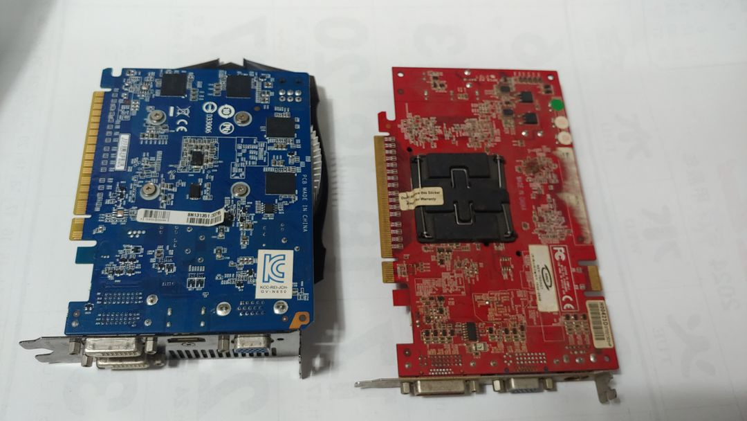 고장 구형 그래픽카드 2종 (GTX650,7600GT) 팝니다.. 이미지