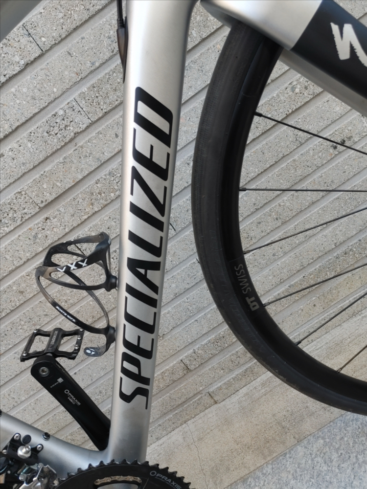 10회미만주행 21년 스페셜라이즈드 루베 스포츠 디스크 카본 로드자전거 52사이즈 팔아요. 이미지