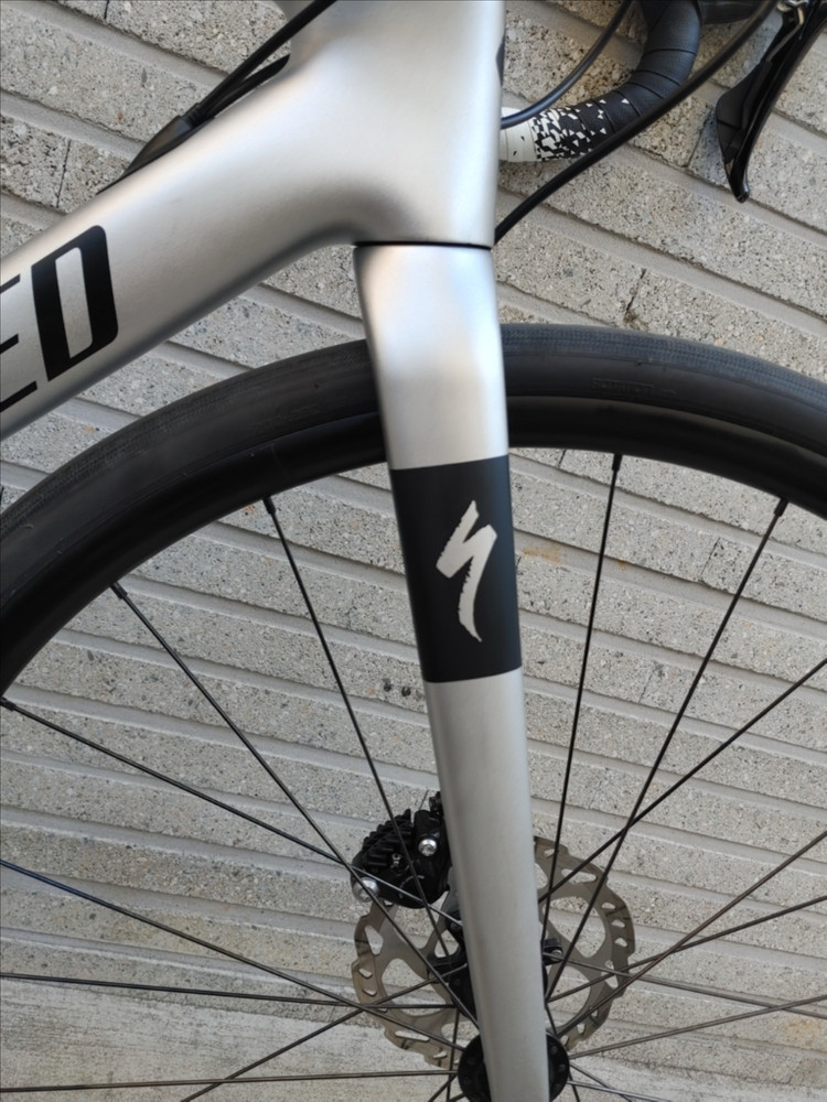 10회미만주행 21년 스페셜라이즈드 루베 스포츠 디스크 카본 로드자전거 52사이즈 팔아요. 이미지