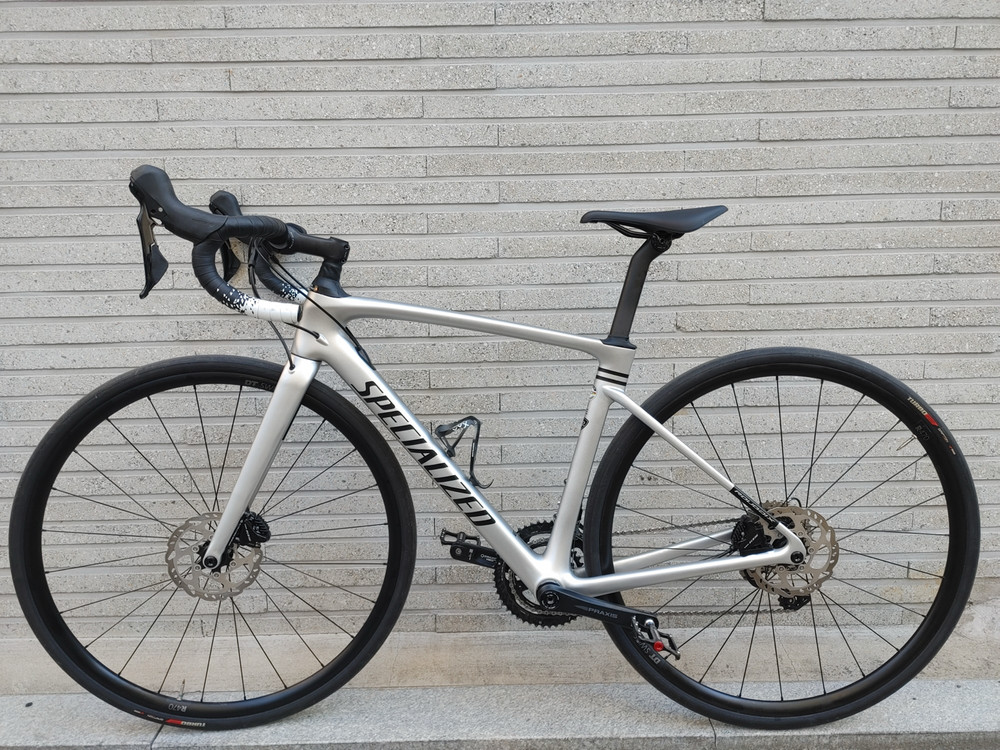 10회미만주행 21년 스페셜라이즈드 루베 스포츠 디스크 카본 로드자전거 52사이즈 팔아요. 이미지