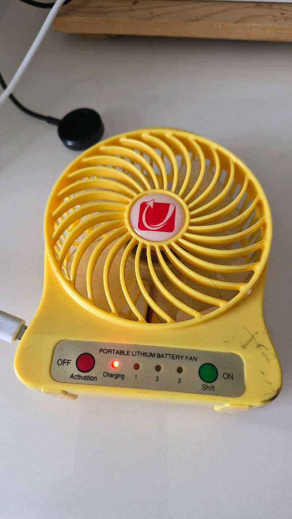 휴대용 무선 스피커 + 선풍기 세트 이미지