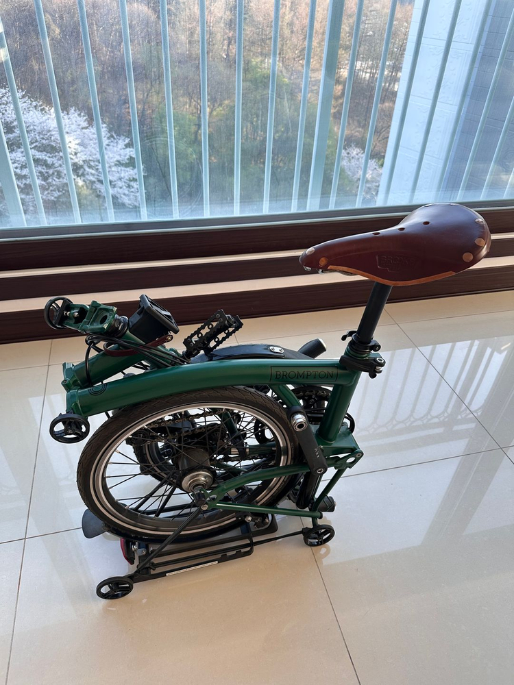 브롬톤 C라인 M6R 레이싱그린(22년식 / 23년식) 개별 및 일괄 판매합니다 이미지