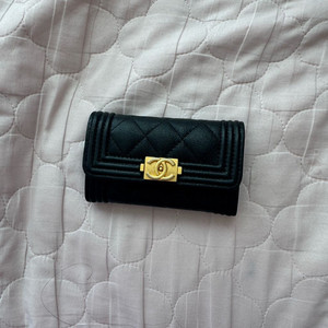 샤넬 보이플랩 카드지갑 이미지