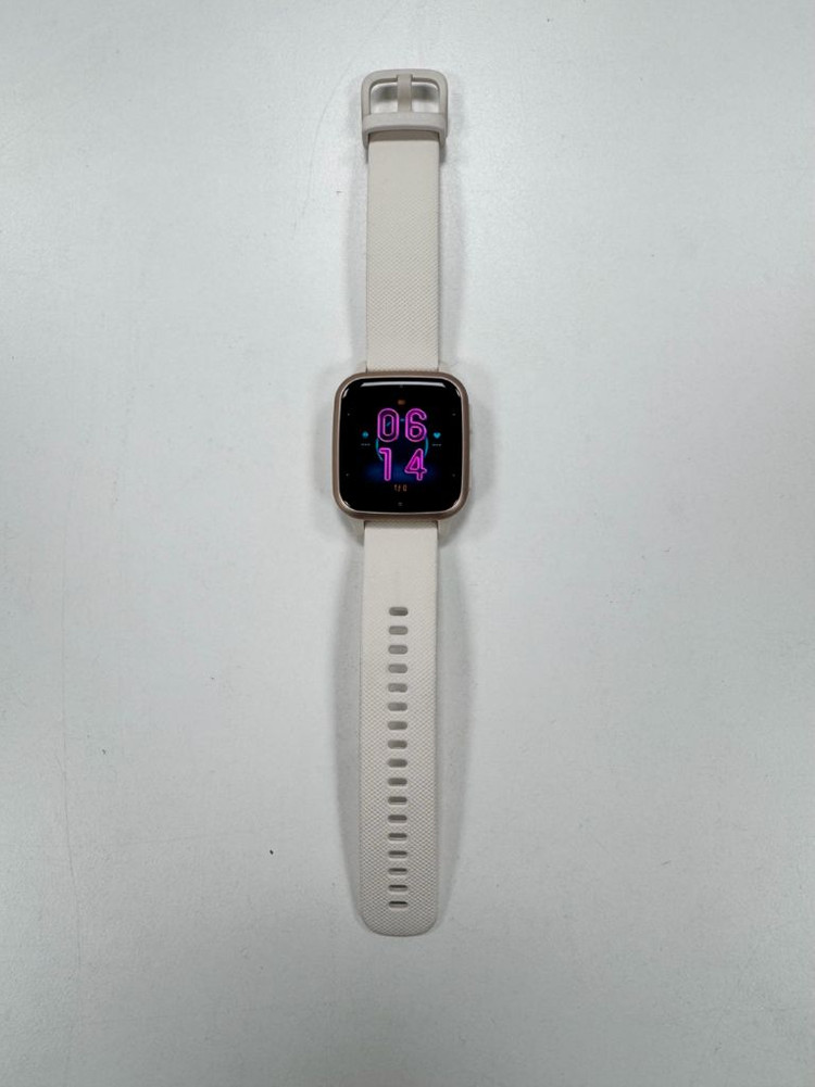 가민 베뉴 SQ2 뮤직 GPS 스마트워치 이미지