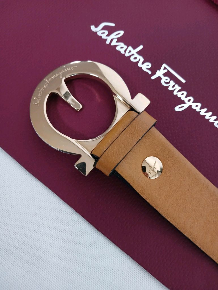 페라가모 금장 여성벨트 정품 이미지