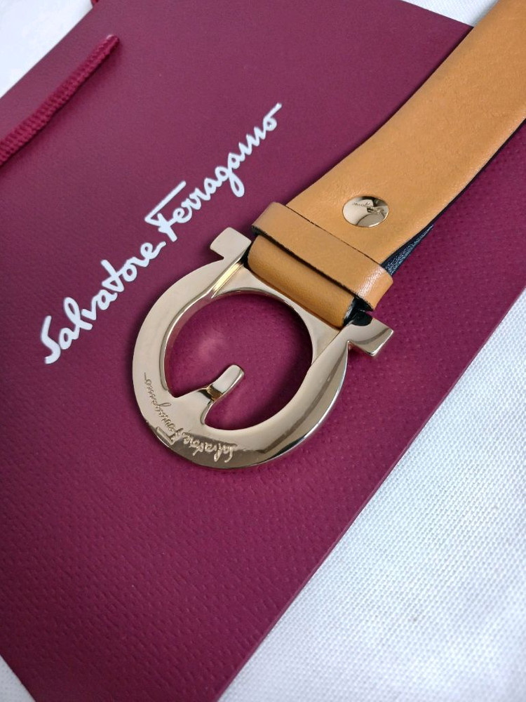 페라가모 금장 여성벨트 정품 이미지